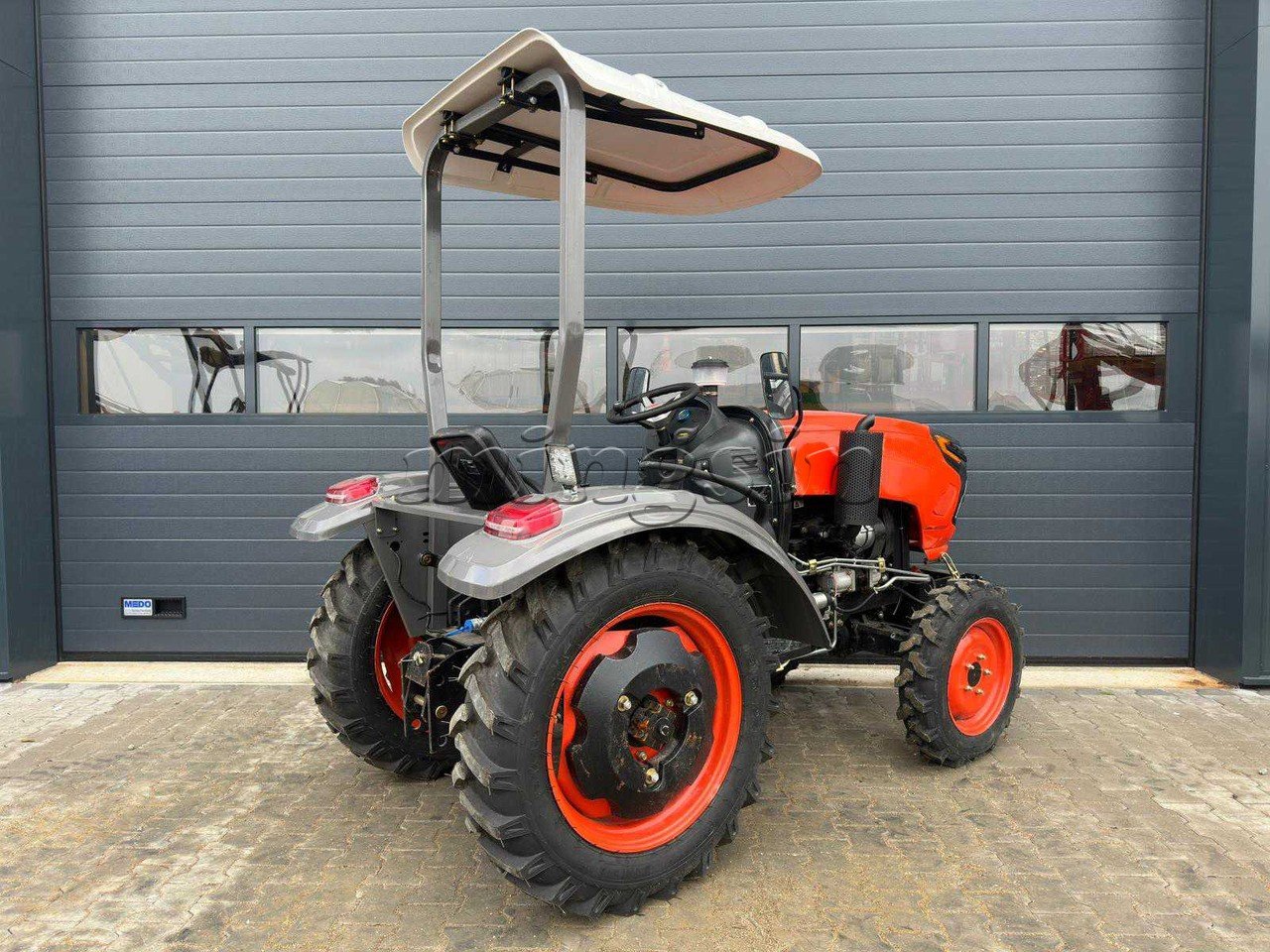 Tractor 254-71