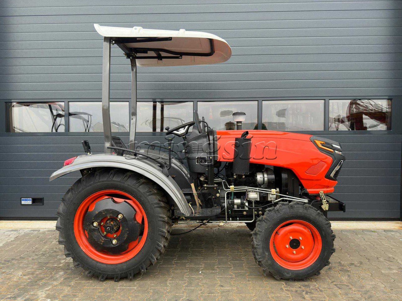 Tractor 254-68